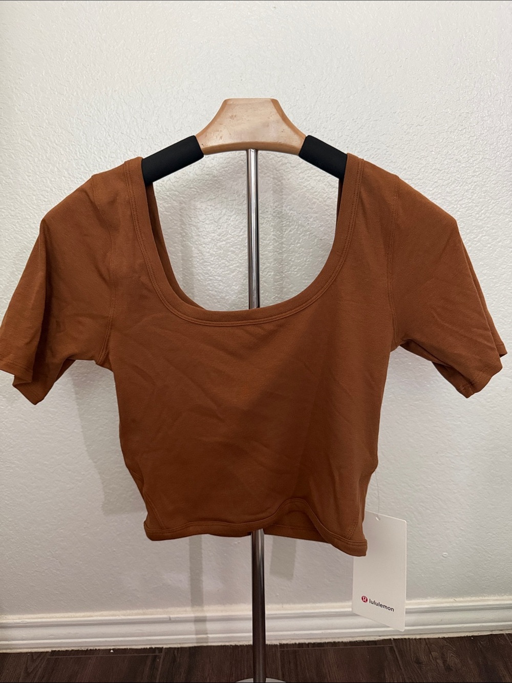 lululemon athletica Brown Scoop Neck Short Sleeve Crop Top
